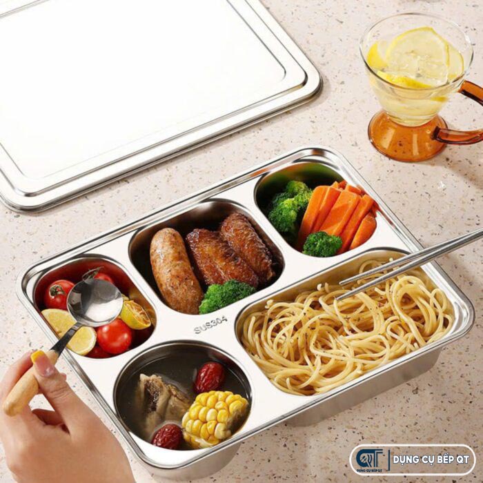 Nếu cần mang đi hãy chọn loại có nắp đảm bảo vệ sinh