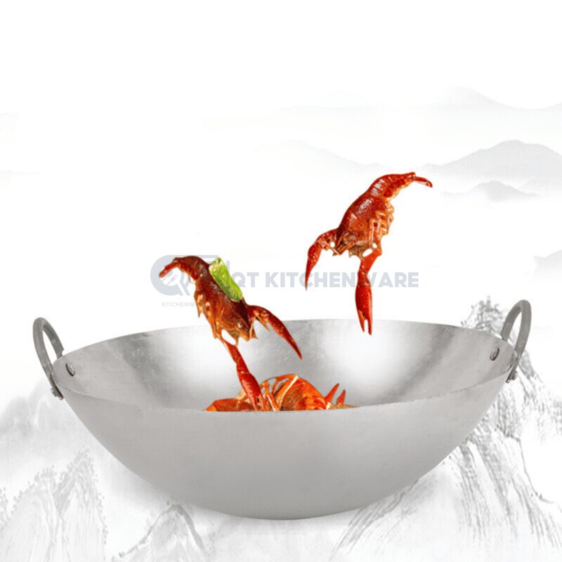 Chảo công nghiệp cho phép nấu lượng lớn thực phẩm trong 1 lần