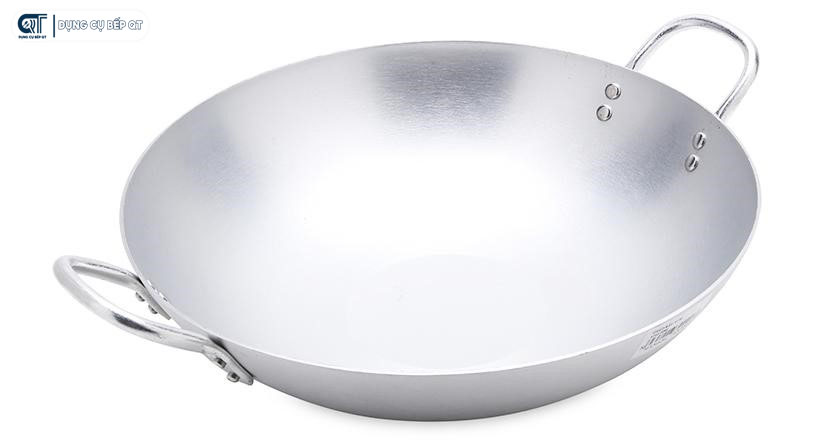 Chảo nhôm có độ bền từ 3-5 năm trong điều kiện thông thường