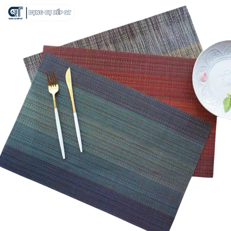 Tấm lót bàn ăn
