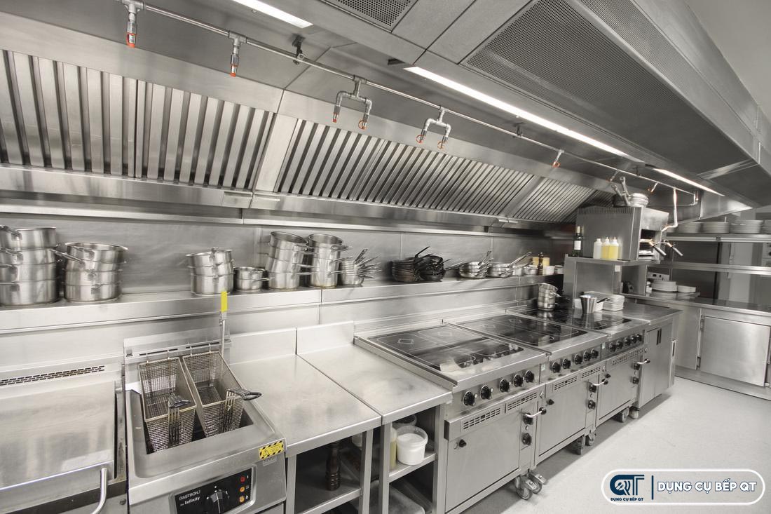 Bếp ăn công nghiệp phục vụ nhu cầu chế biến rất lớn