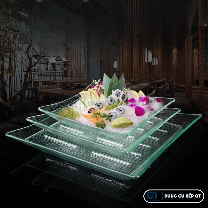 Khay nhựa đựng sushi