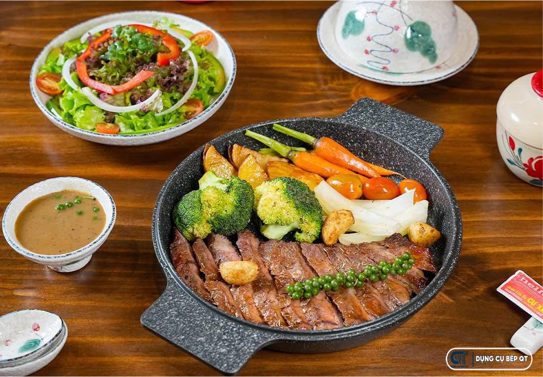 Bản gang nướng giúp gia tăng hương vị món ăn