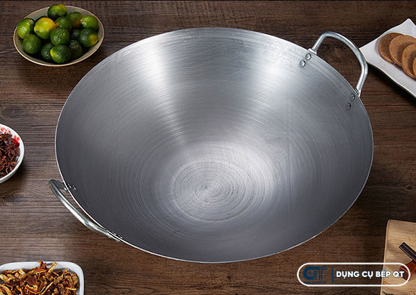 Chảo nhôm có khả năng truyền nhiệt nhanh và đều