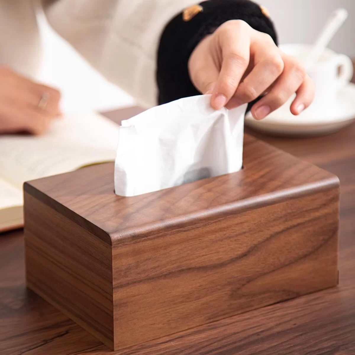 Hộp gỗ đựng giấy ăn