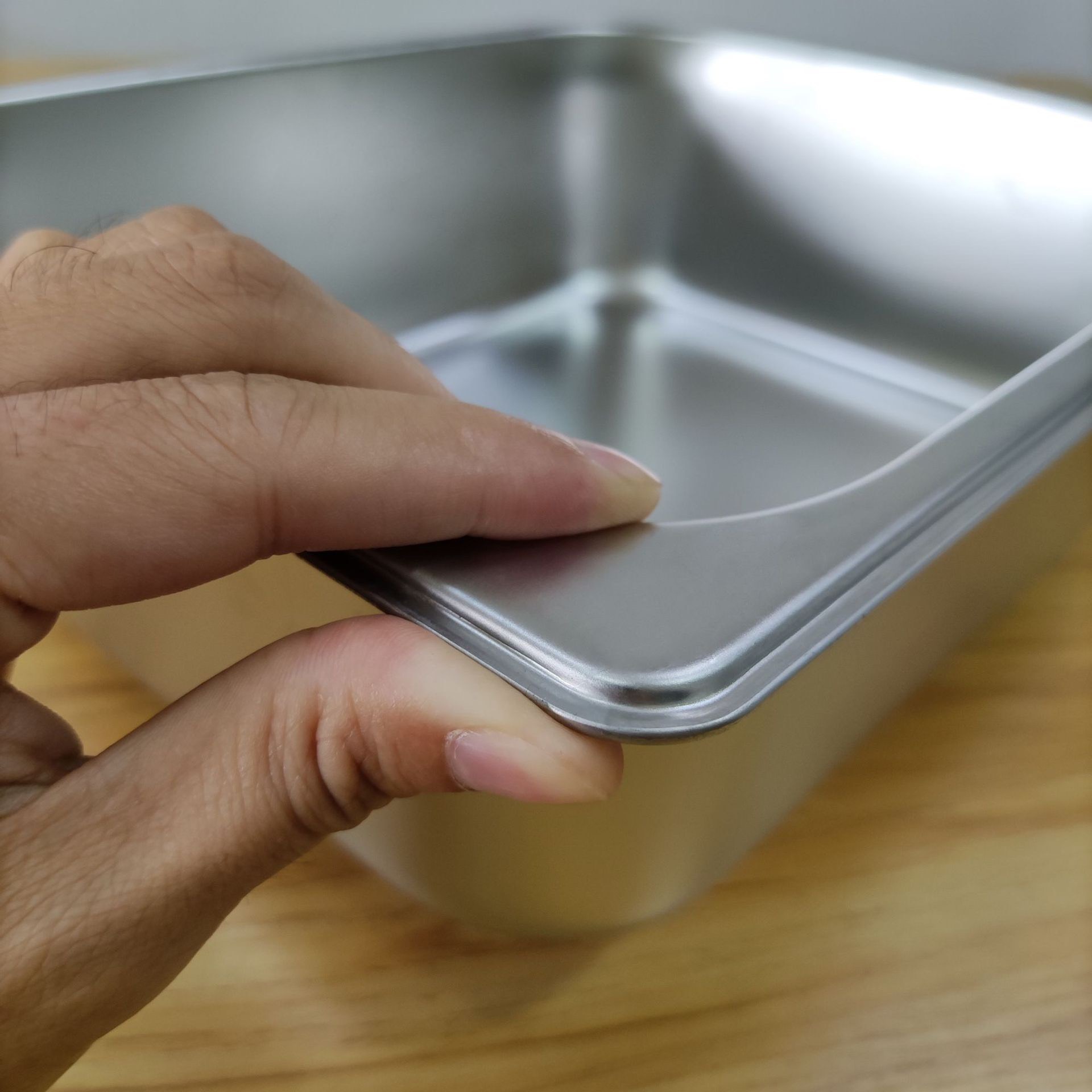 Nắm rõ cách chọn khay Inox GN để lựa chọn sản phẩm phù hợp nhất