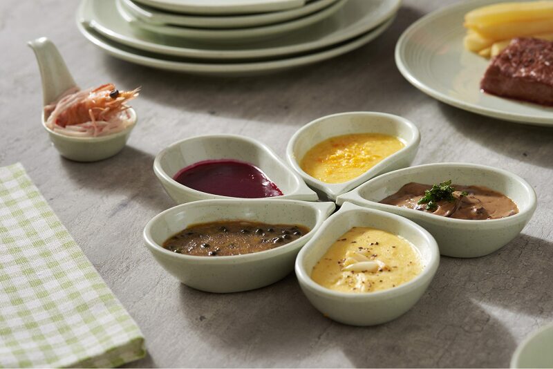 Chén dĩa nhựa melamine cũng là sự lựa chọn phổ biến tại gia đình, nhà hàng, quán ăn