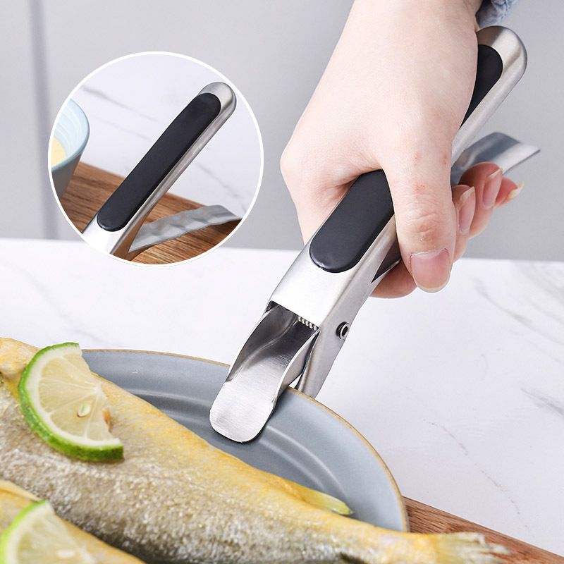 Kẹp gắp đồ nóng là “trợ thủ” đắc lực trong các căn bếp hiện đại