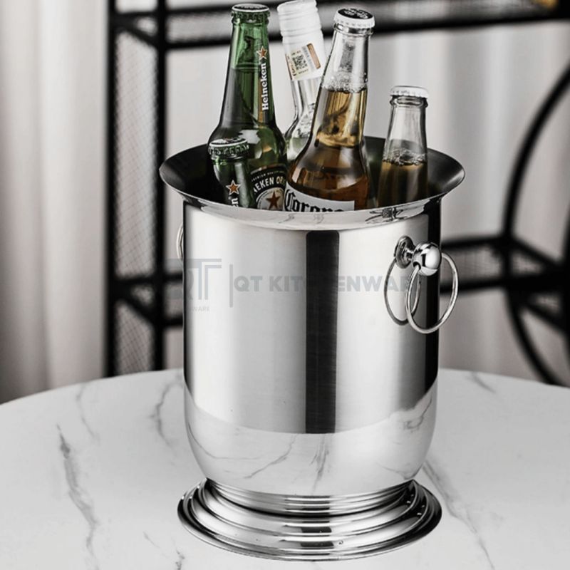 Hãy quan tâm tới thiết kế, chất liệu và tính thuận tiện của các loại xô ướp rượu vang