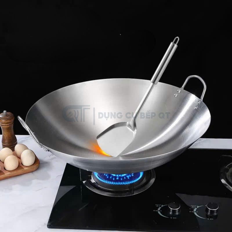 Ưu tiên chảo inox công nghiệp nhằm đảm bảo an toàn VSTP và độ bền cao