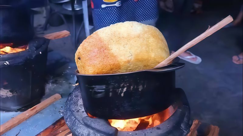 Nồi gang đúc thủ công góp phần mang lại những hương vị không thể nào thay thế