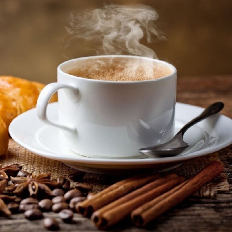 Hãy ưu tiên chất liệu sứ để giữ nhiệt độ cafe ổn định lâu hơn